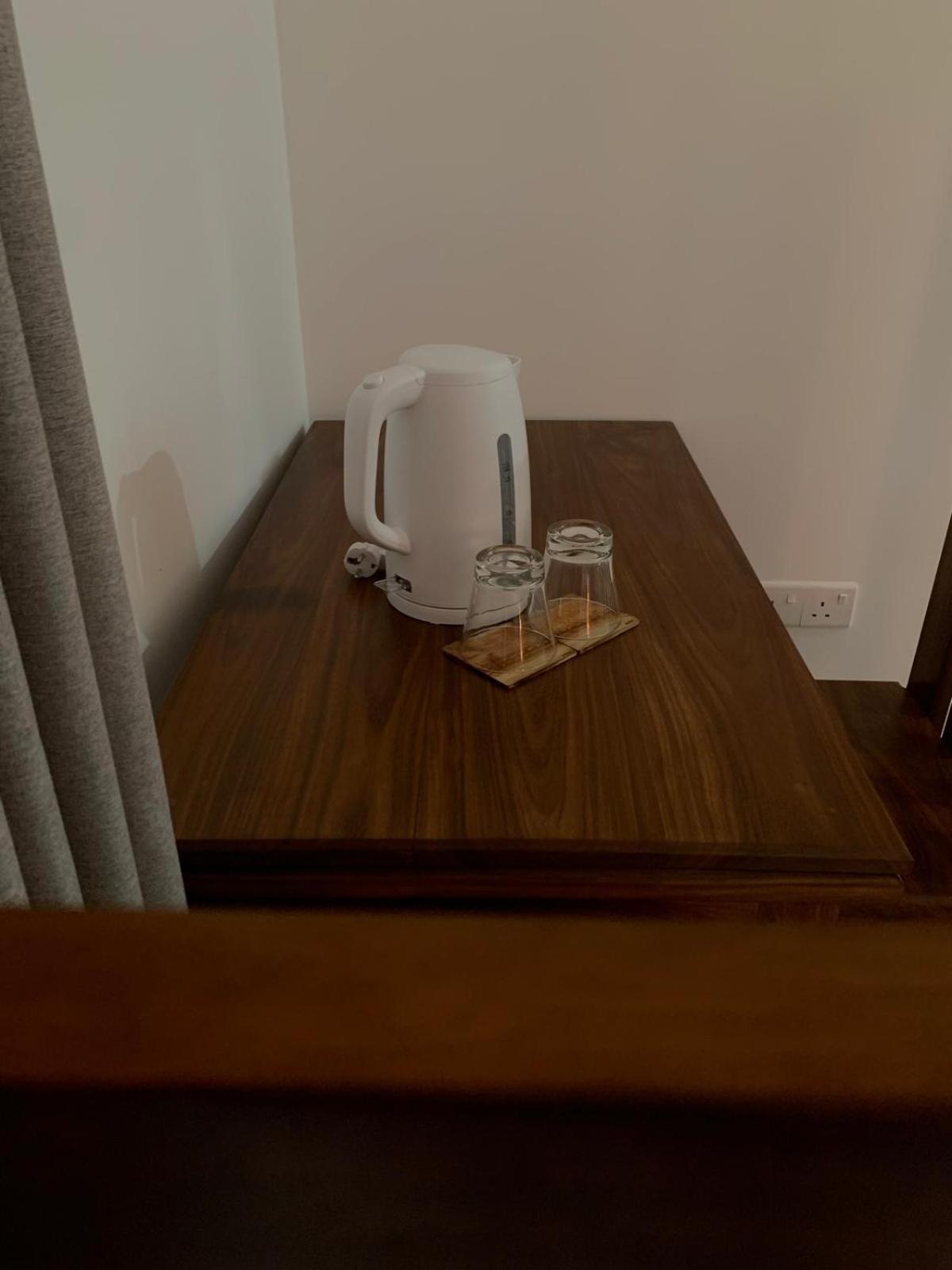 Kotugoda Sebastian Transit Villa With Free Shuttle Service To Airport מראה חיצוני תמונה
