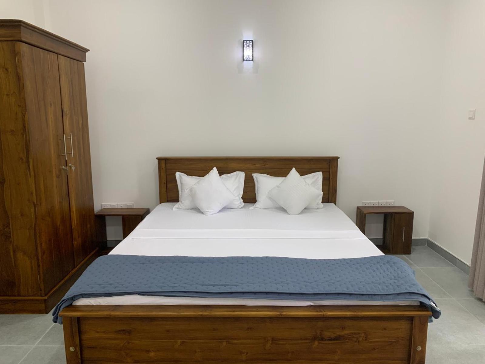 Kotugoda Sebastian Transit Villa With Free Shuttle Service To Airport מראה חיצוני תמונה