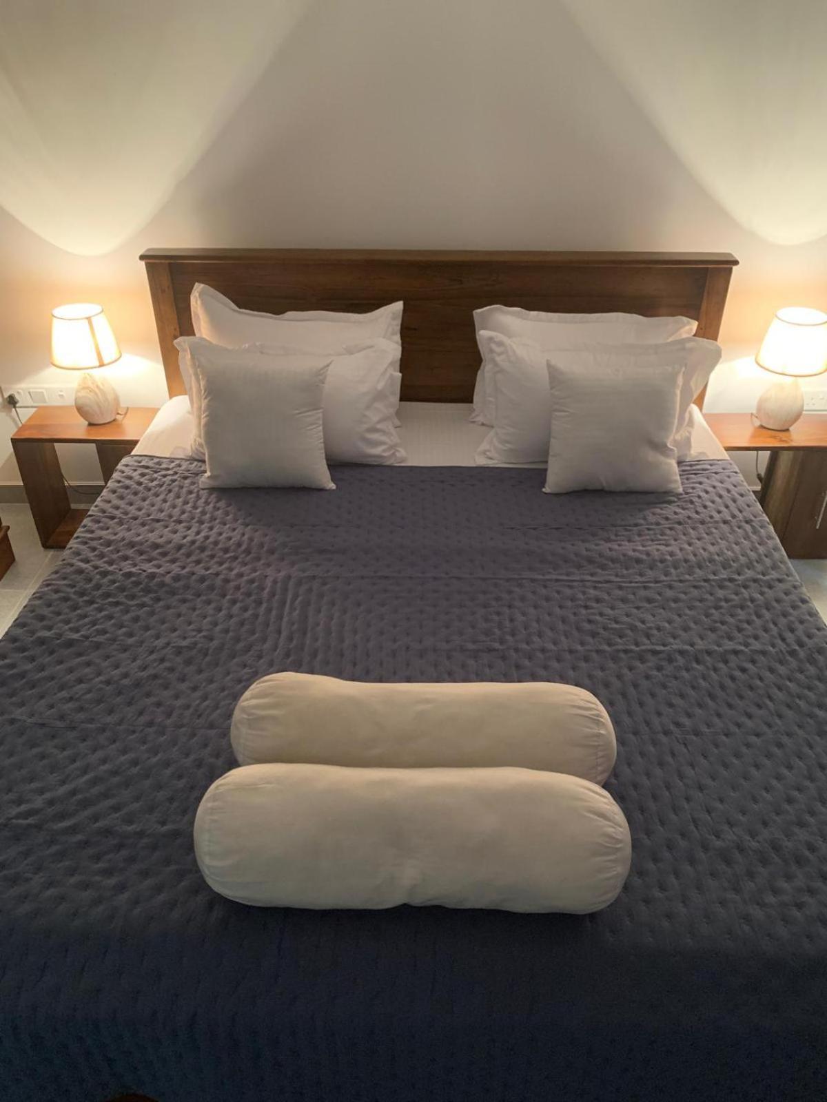 Kotugoda Sebastian Transit Villa With Free Shuttle Service To Airport מראה חיצוני תמונה